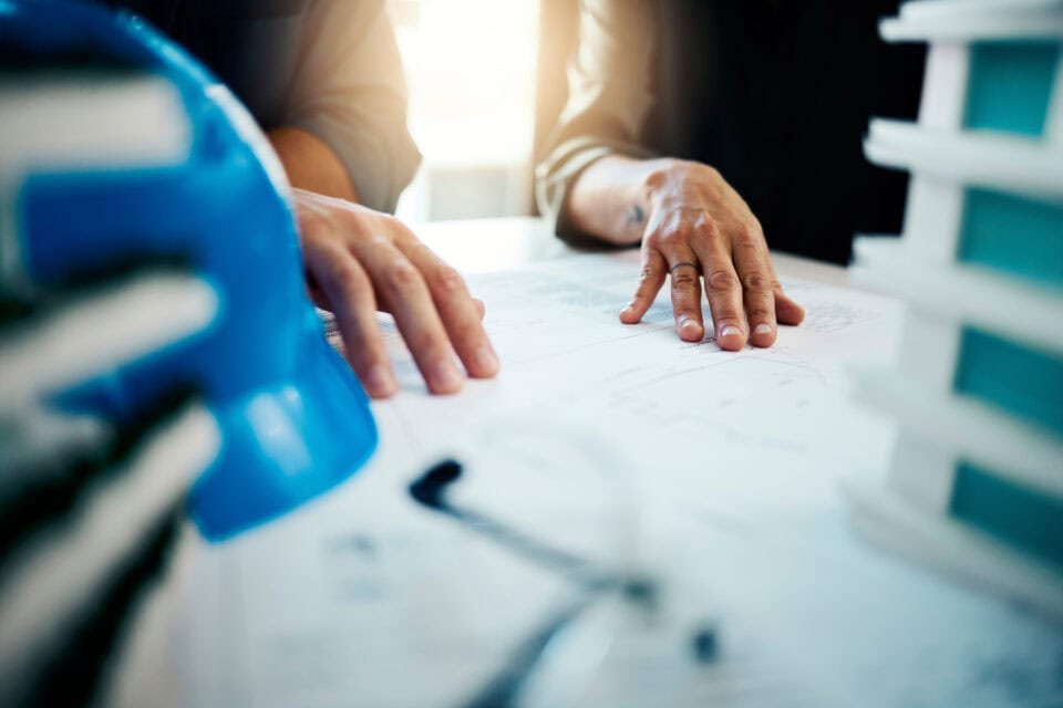 Internationale Qualitätsstandards im Bauwesen: So setzt die Whitefield Real Estate GmbH komplexe Projekte um